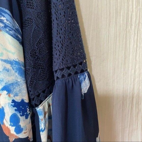 Luxology Floral Crochet Bell Sleeve Blue Midi Dress Size 8 - Picture 6 of 13